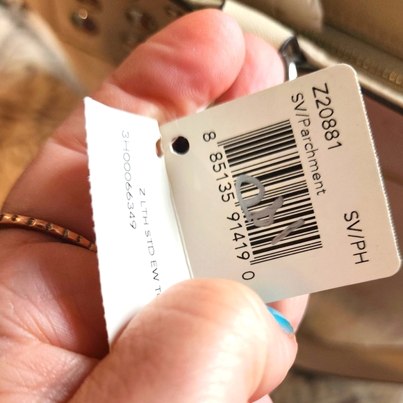 Coach Nwt Zoe East West Cream Studded Tote Bag Coach Parchment Color - Picture 6 of 8